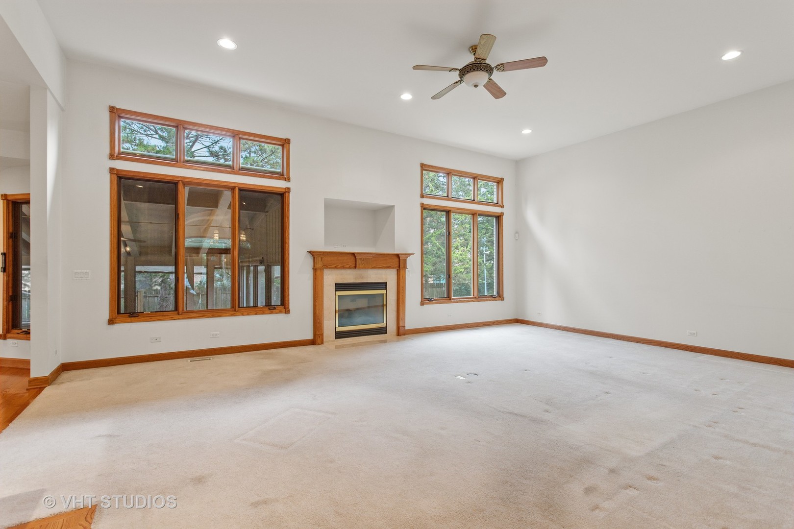 3061 Rosebrook Circle, Westchester, IL 60154