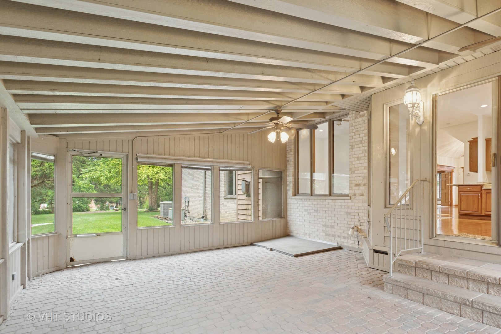 3061 Rosebrook Circle, Westchester, IL 60154