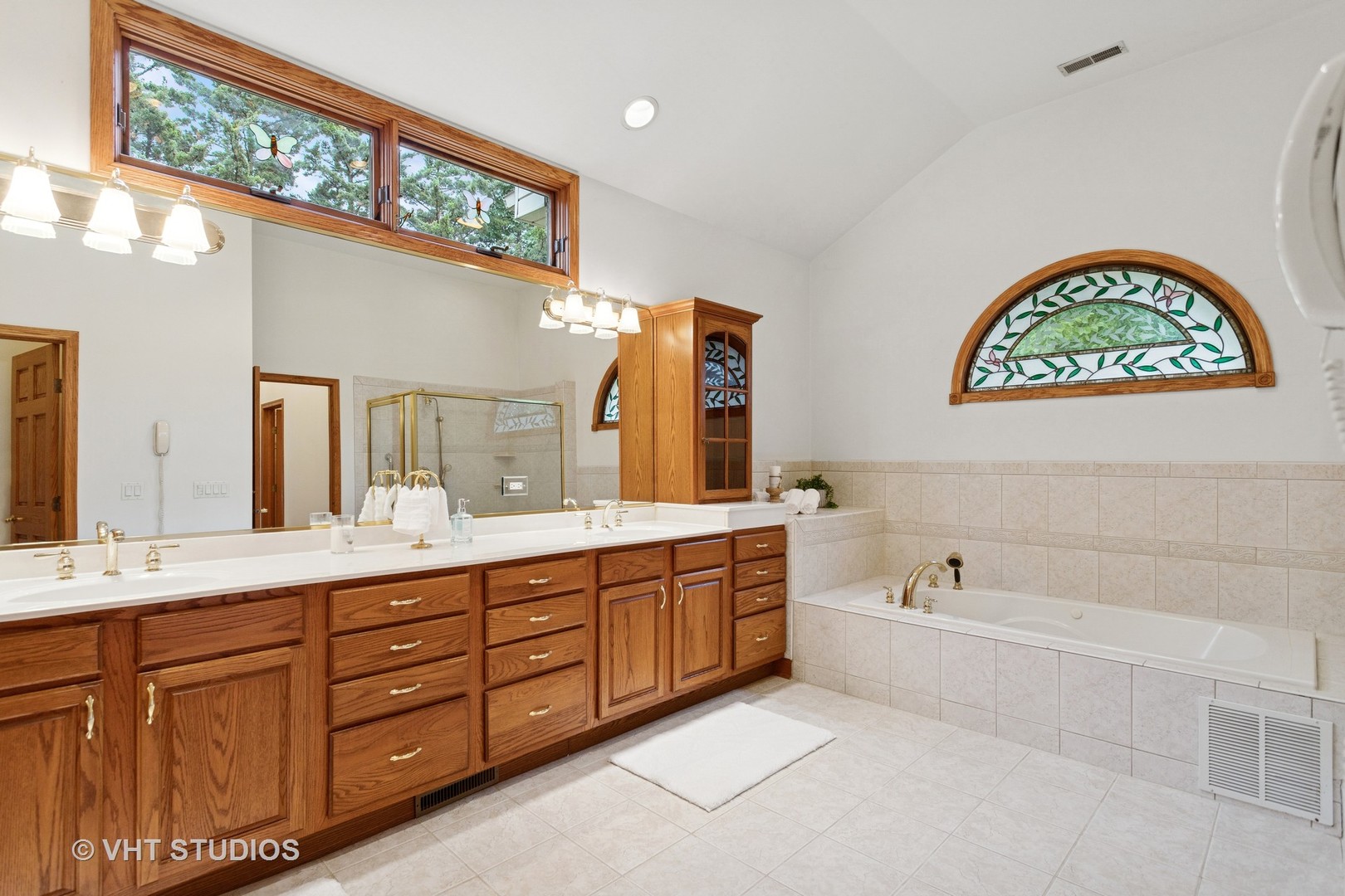 3061 Rosebrook Circle, Westchester, IL 60154