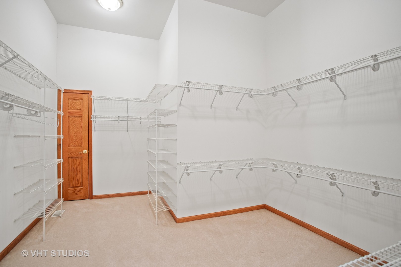 3061 Rosebrook Circle, Westchester, IL 60154