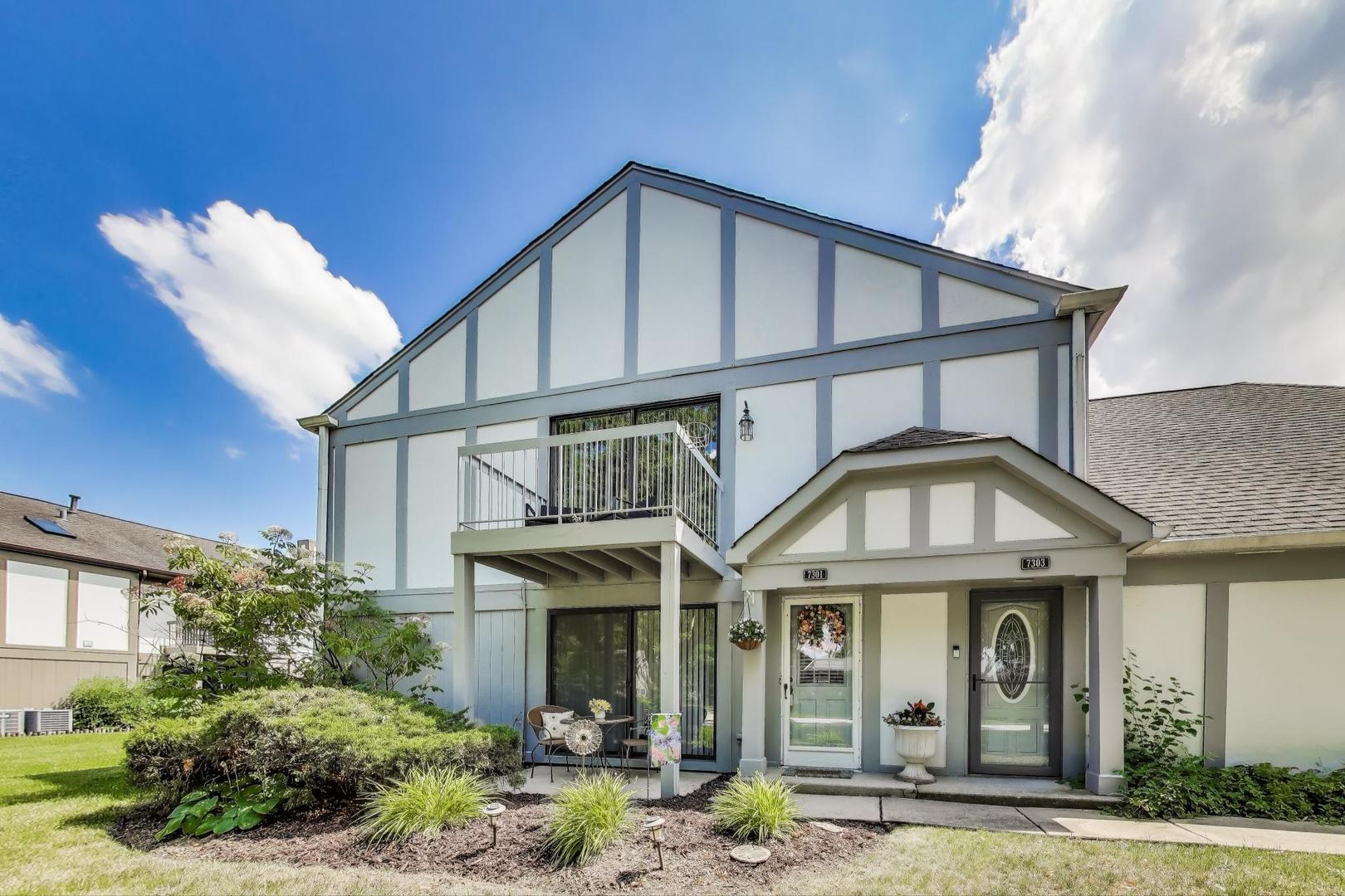 7301 Baybury Road #11-1, Downers Grove, IL 60516