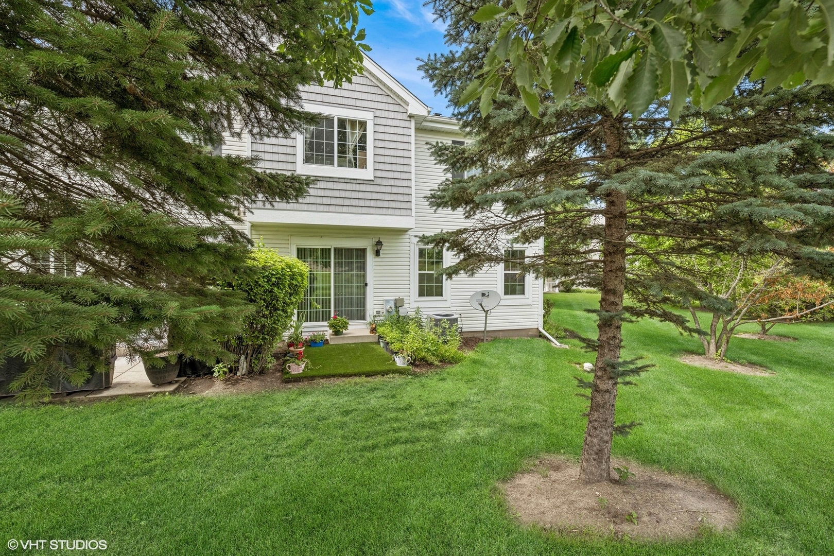 32403 N Mackinac Lane, Lakemoor, IL 60051
