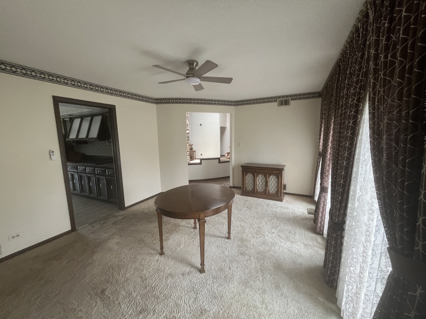 10S220 Hampshire Lane, Willowbrook, IL 60527