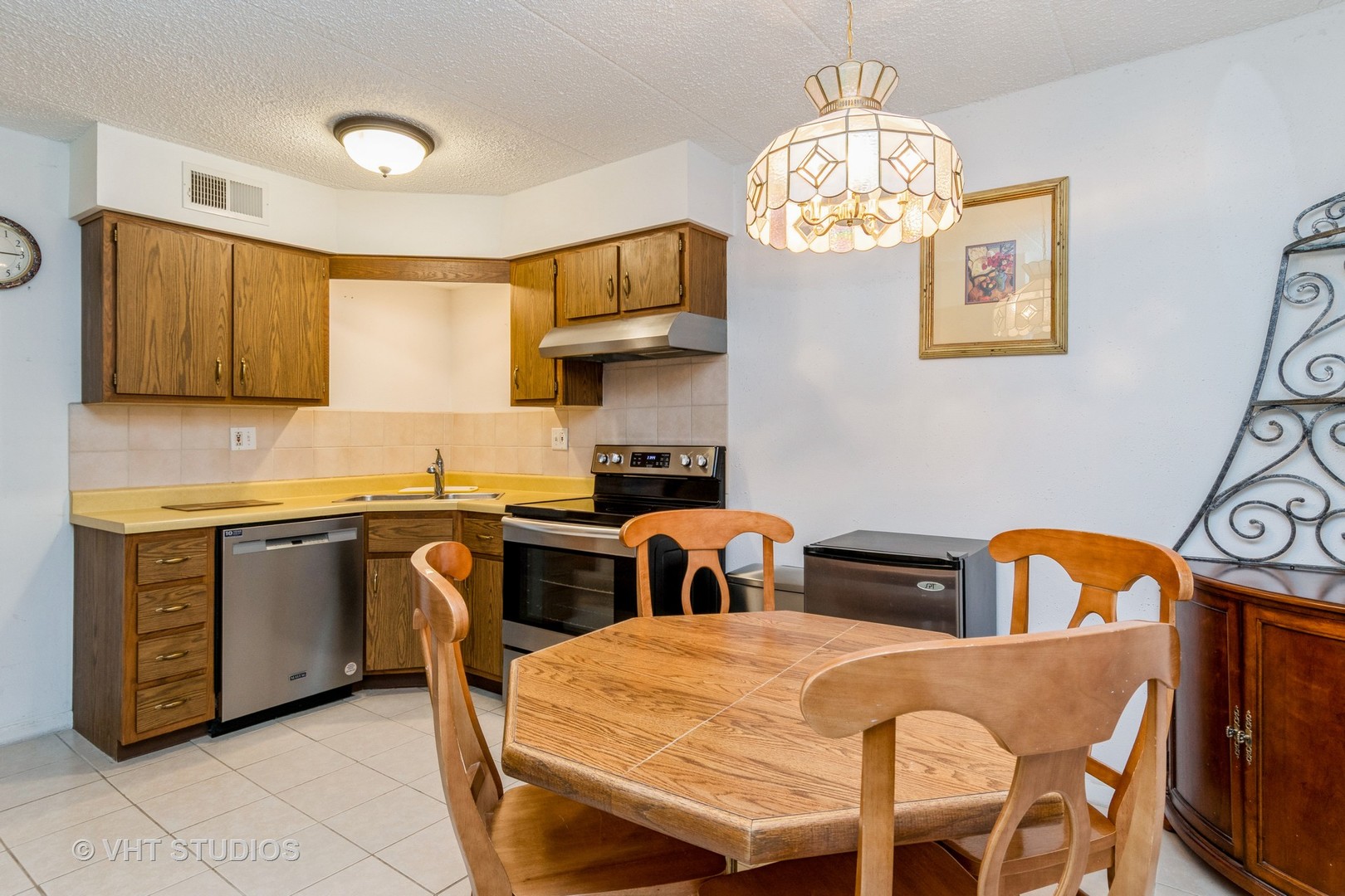 1620 Richmond Circle #207, Joliet, IL 60435