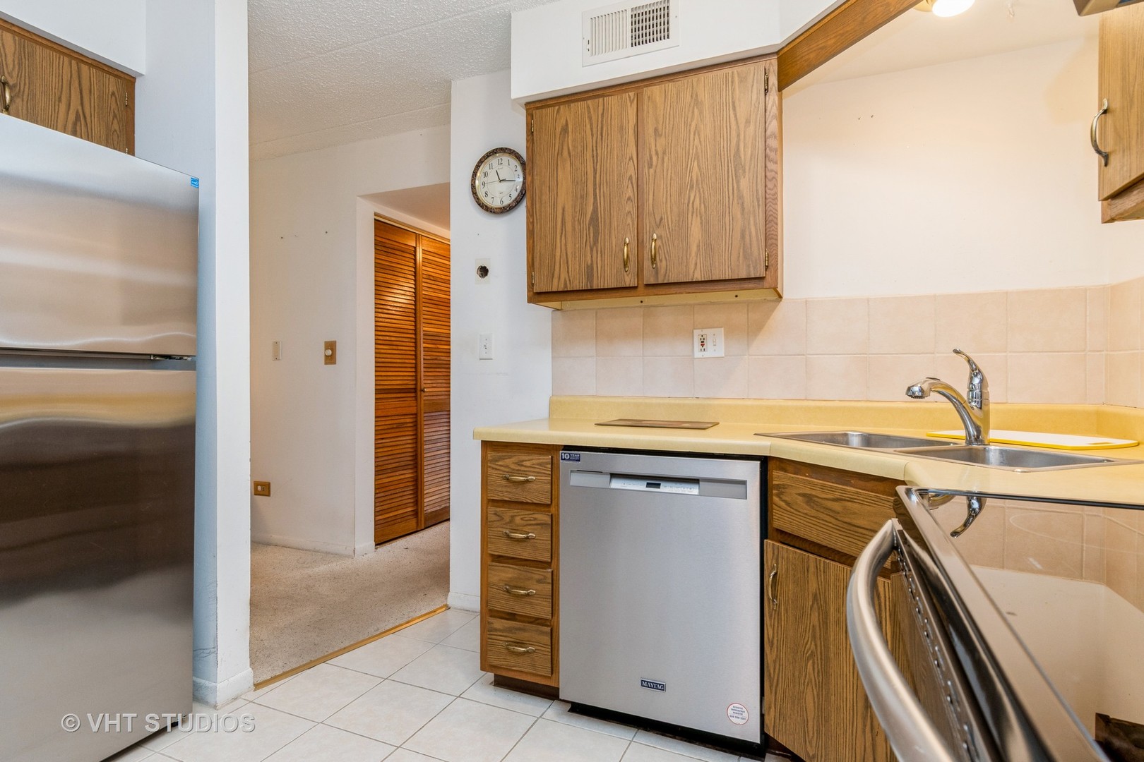 1620 Richmond Circle #207, Joliet, IL 60435