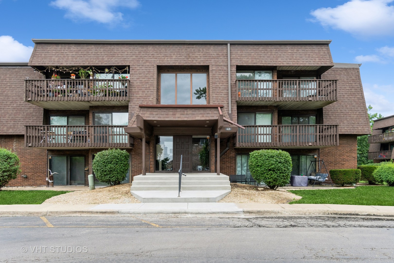 1620 Richmond Circle #207, Joliet, IL 60435