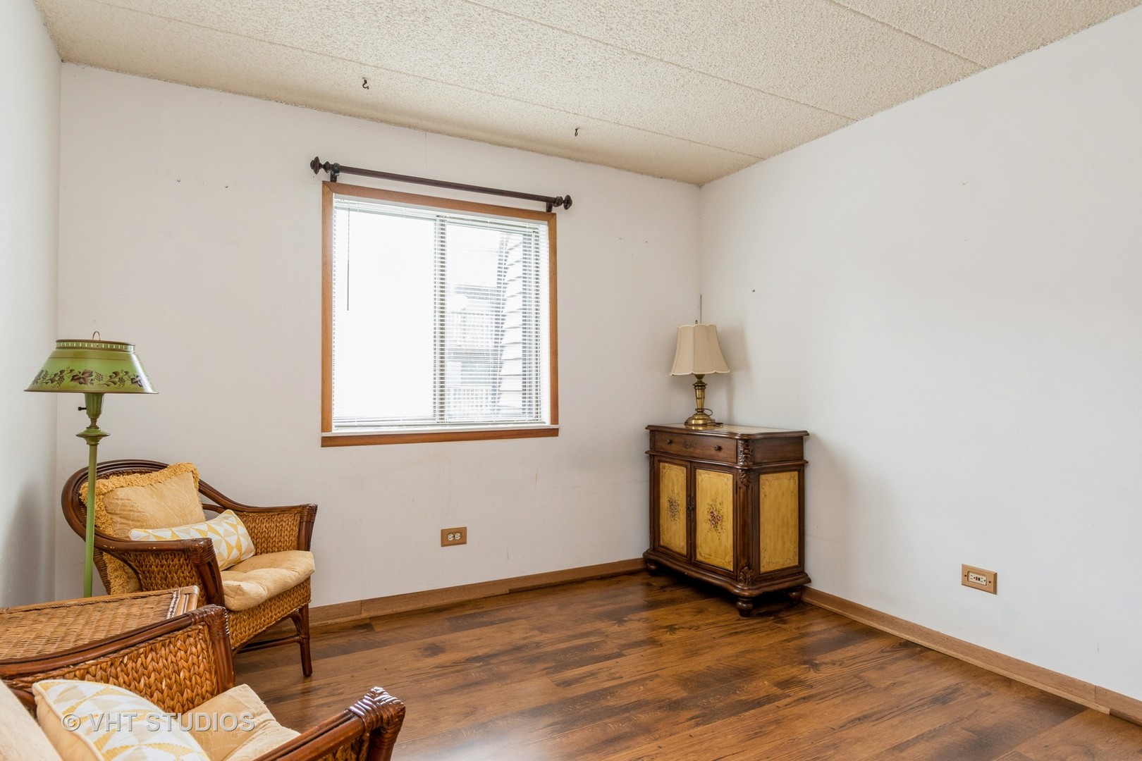 1620 Richmond Circle #207, Joliet, IL 60435