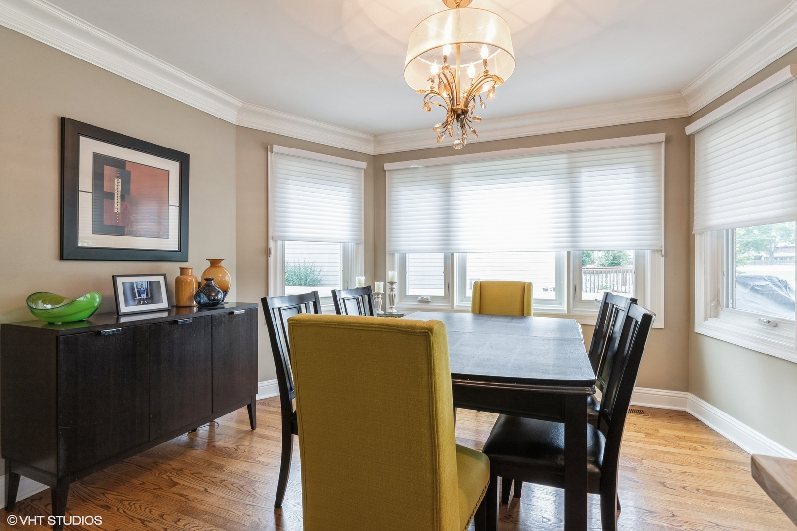 522 Waikiki Drive, Des Plaines, IL 60016