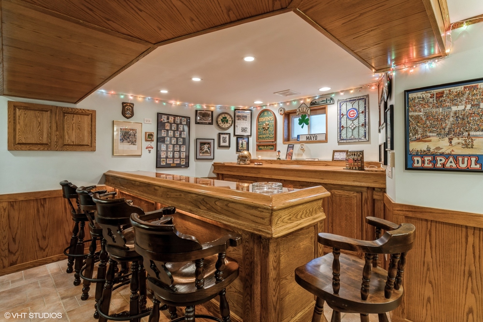 522 Waikiki Drive, Des Plaines, IL 60016