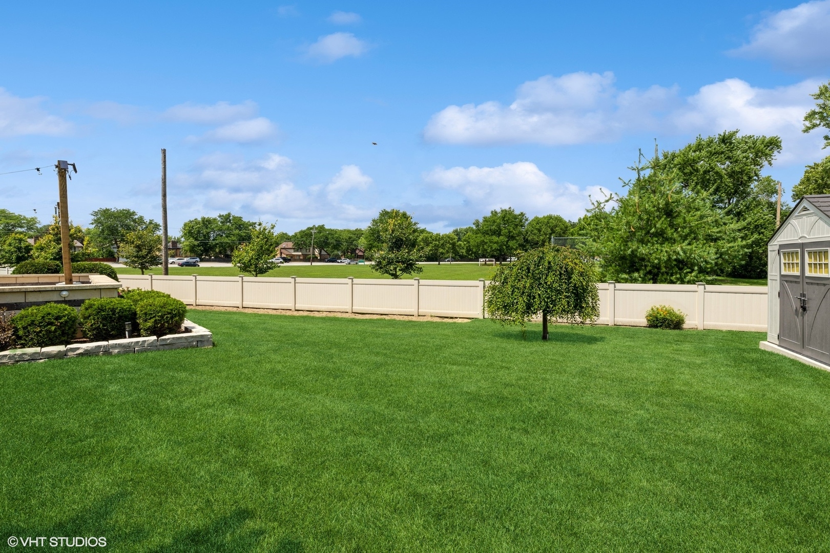 522 Waikiki Drive, Des Plaines, IL 60016