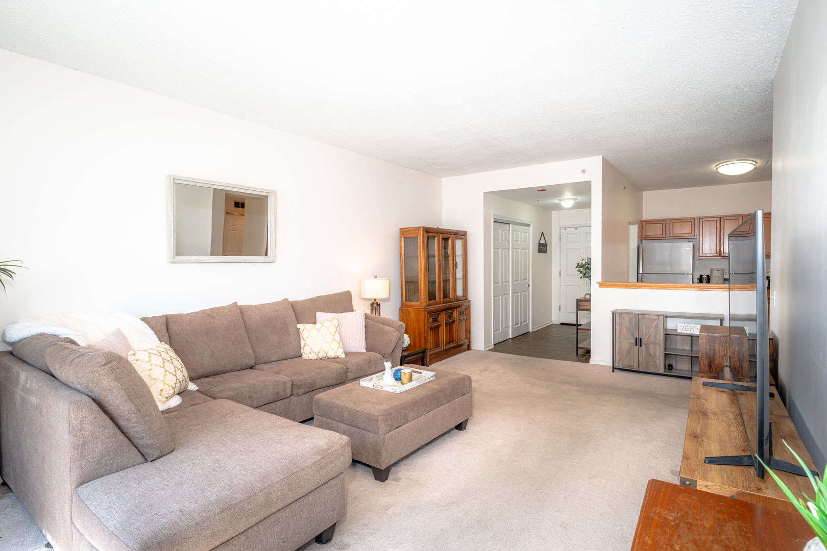 9670 Franklin Avenue #214, Franklin Park, IL 60131