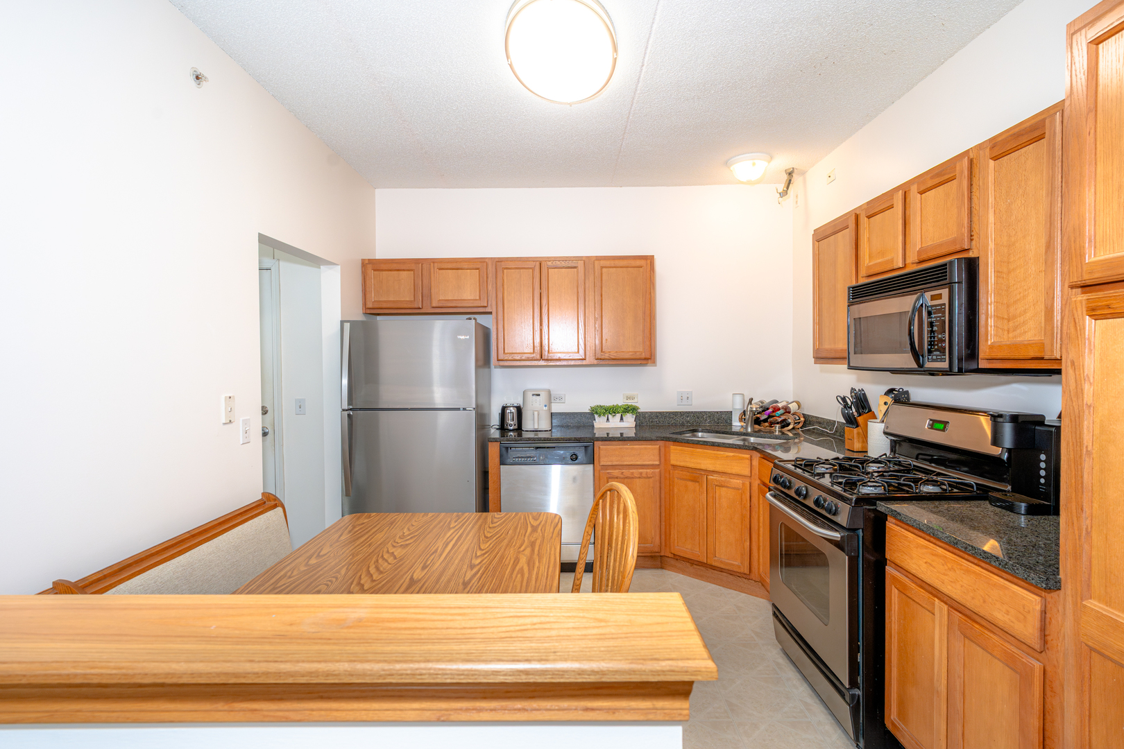 9670 Franklin Avenue #214, Franklin Park, IL 60131