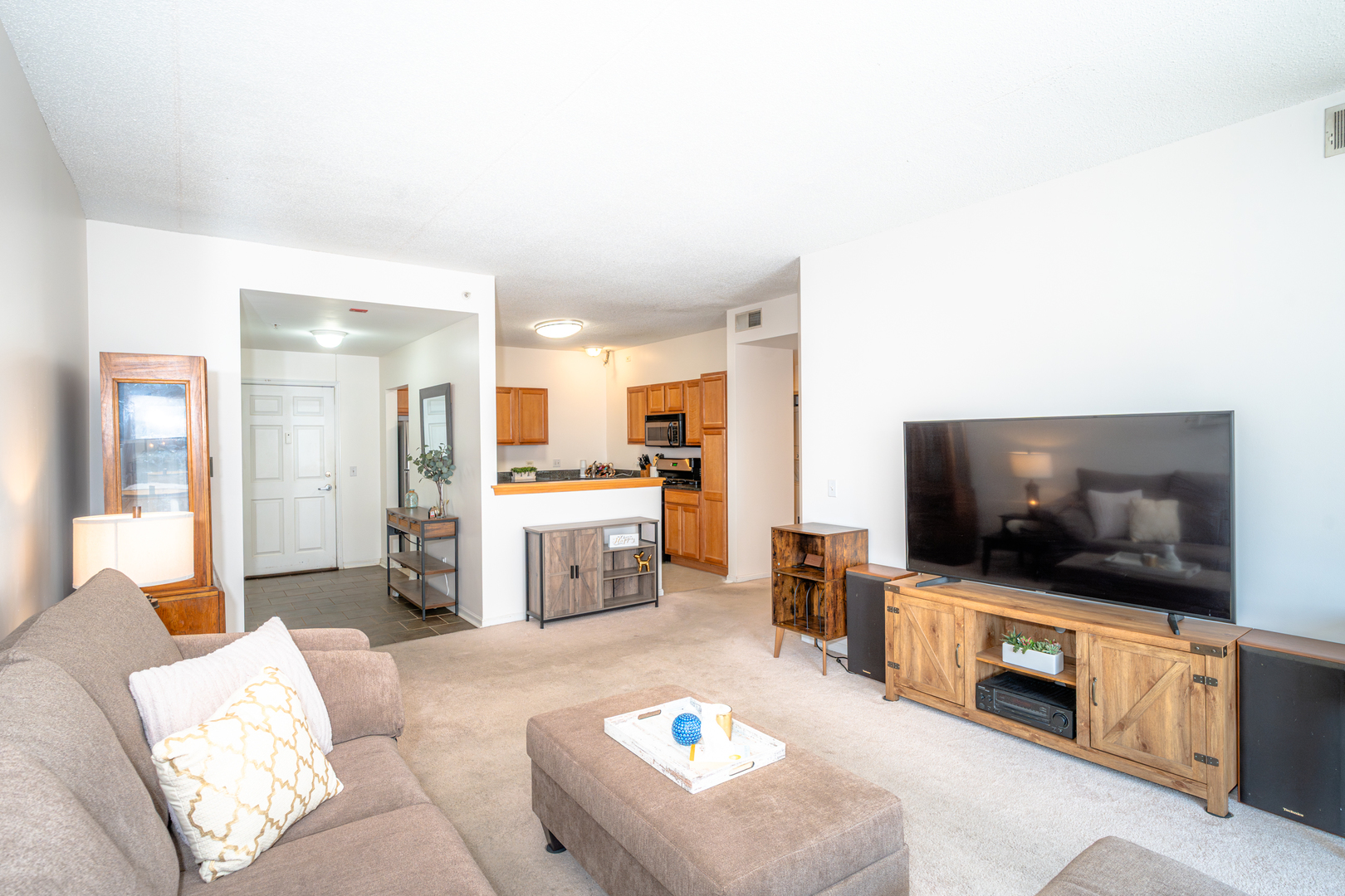 9670 Franklin Avenue #214, Franklin Park, IL 60131