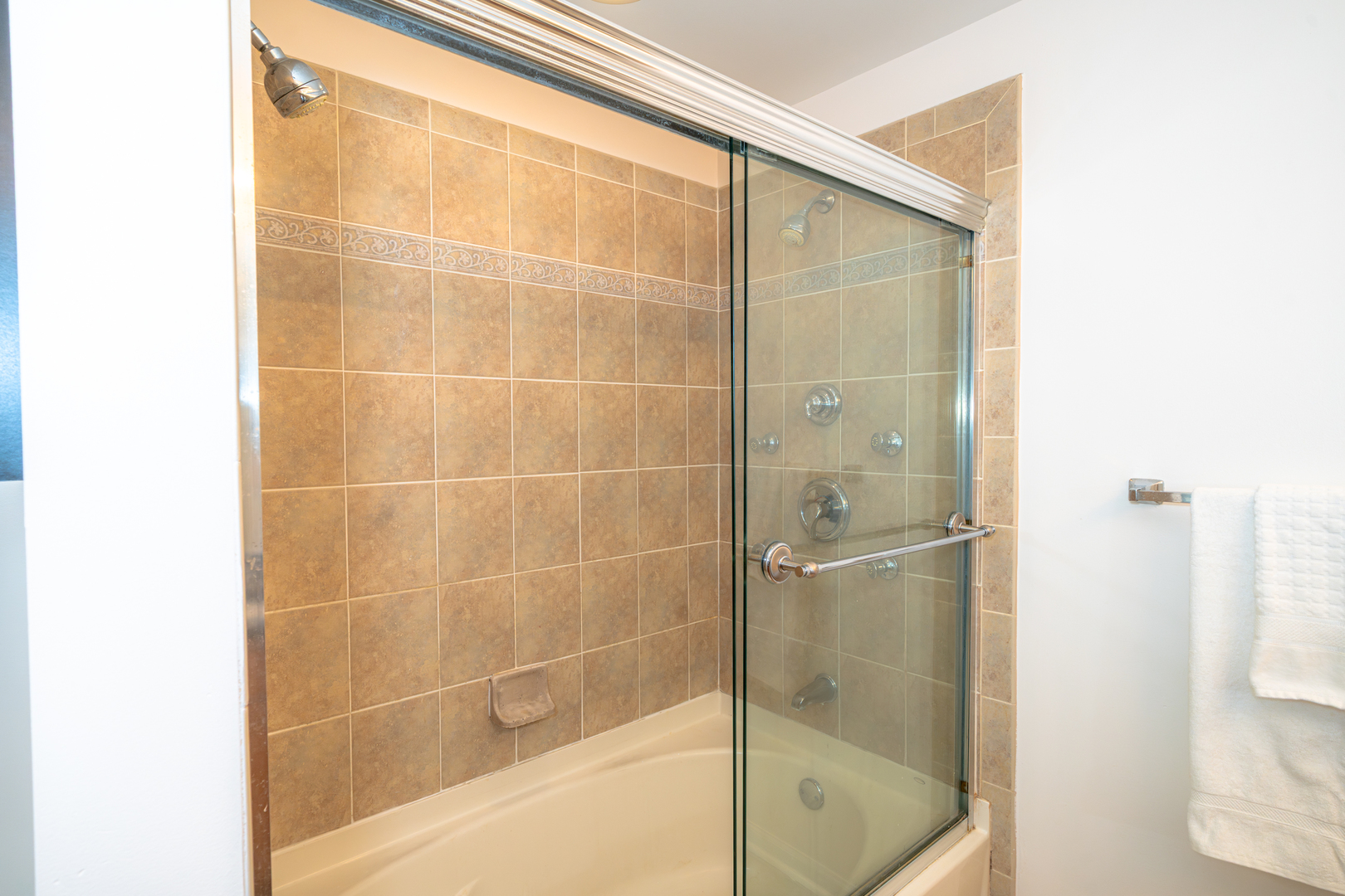 9670 Franklin Avenue #214, Franklin Park, IL 60131