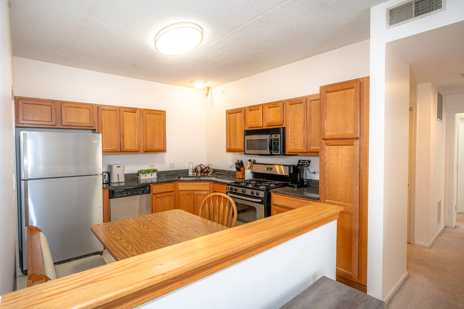 9670 Franklin Avenue #214, Franklin Park, IL 60131