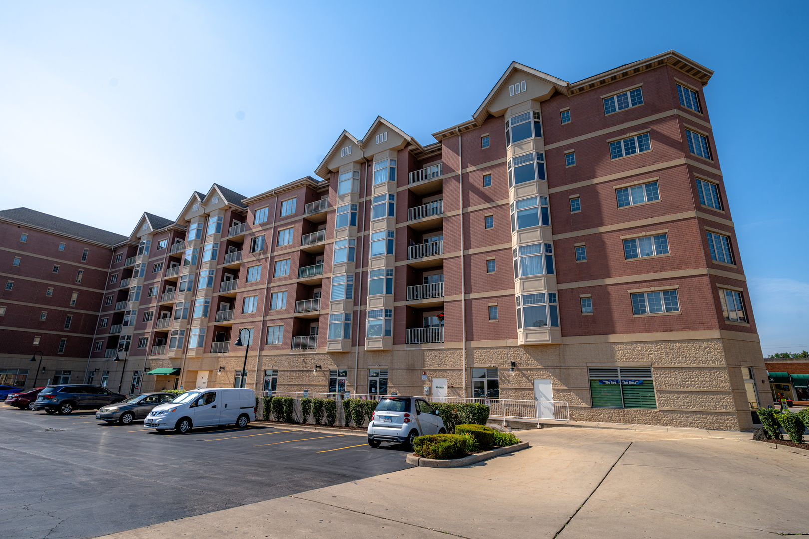 9670 Franklin Avenue #214, Franklin Park, IL 60131