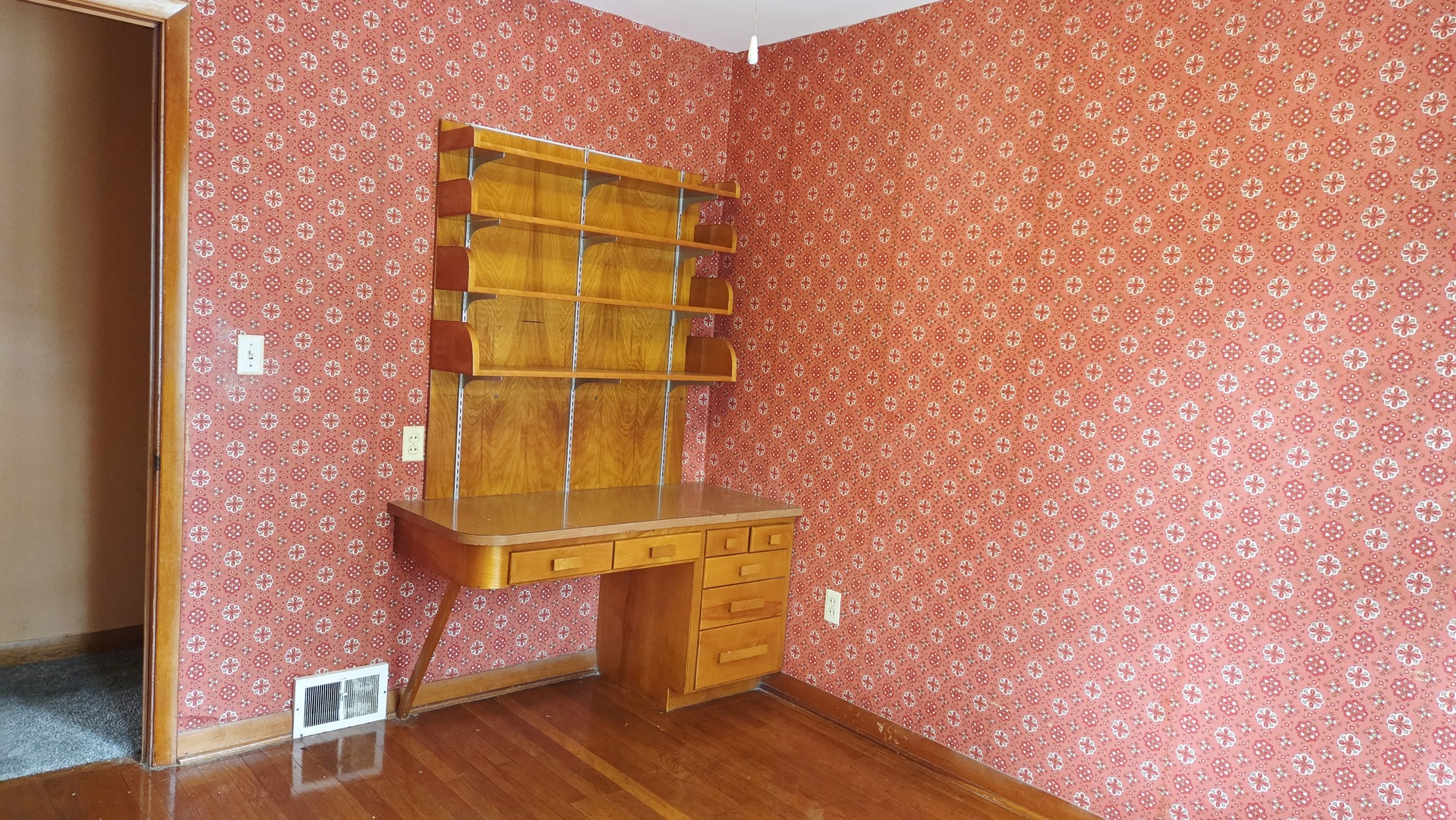 103 S Plum Street, Princeton, IL 61356