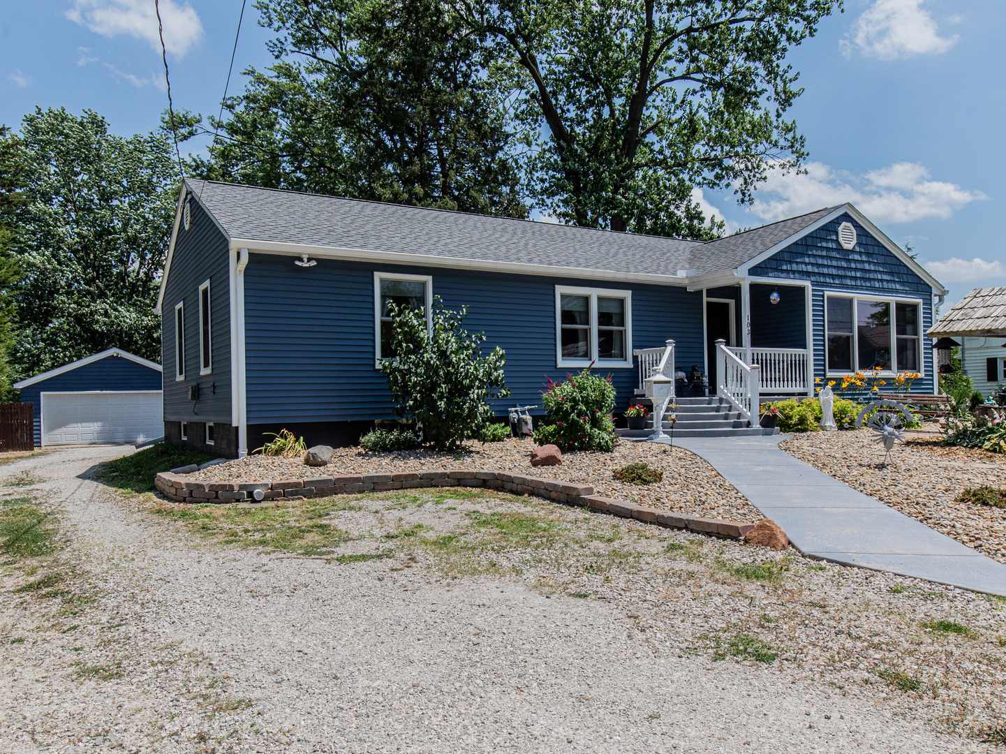 103 S Plum Street, Princeton, IL 61356
