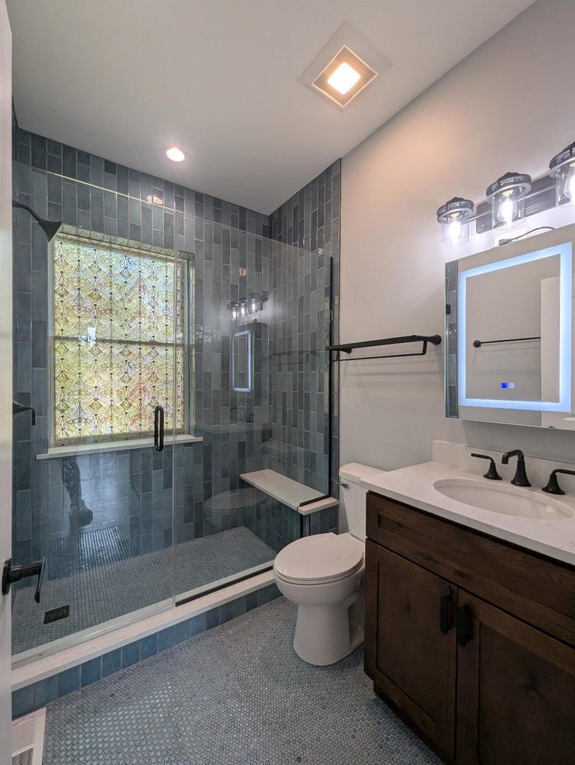 2150 W Monroe Street #2, Chicago, IL 60612