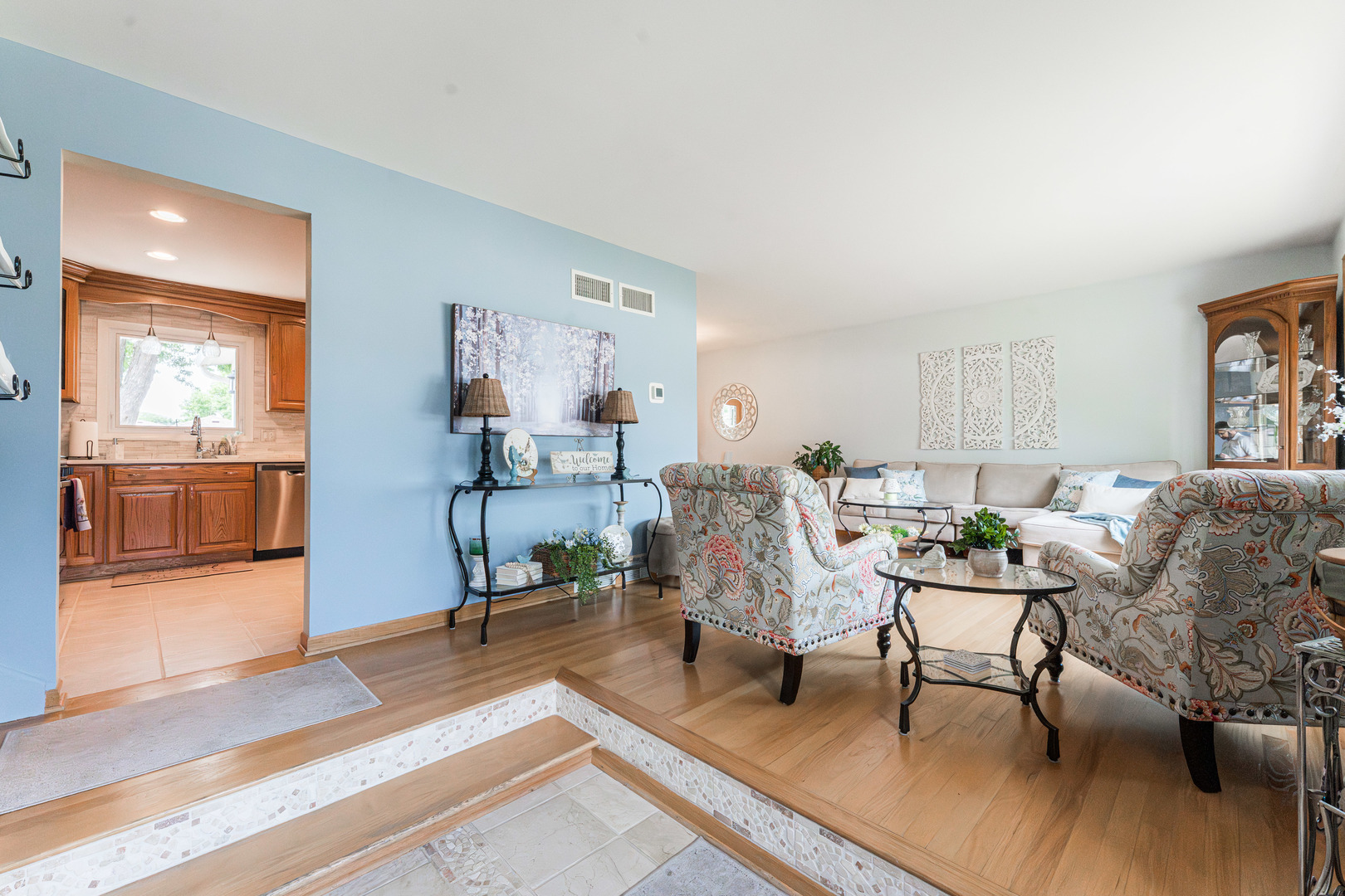 554 N Green Ridge Street, Addison, IL 60101