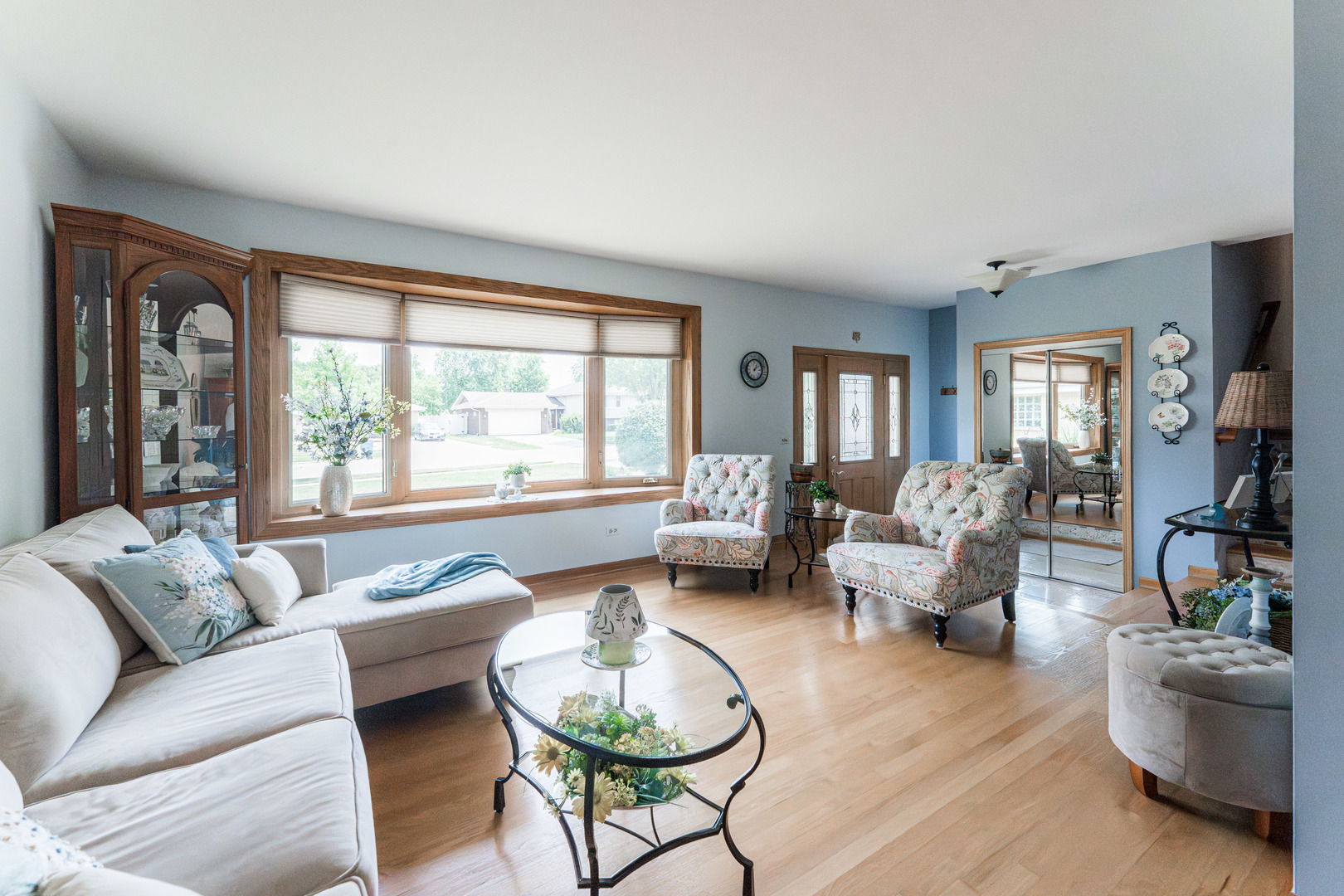 554 N Green Ridge Street, Addison, IL 60101