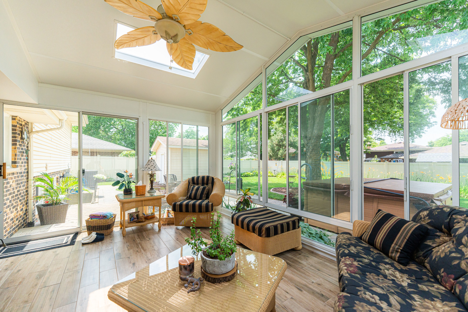 554 N Green Ridge Street, Addison, IL 60101