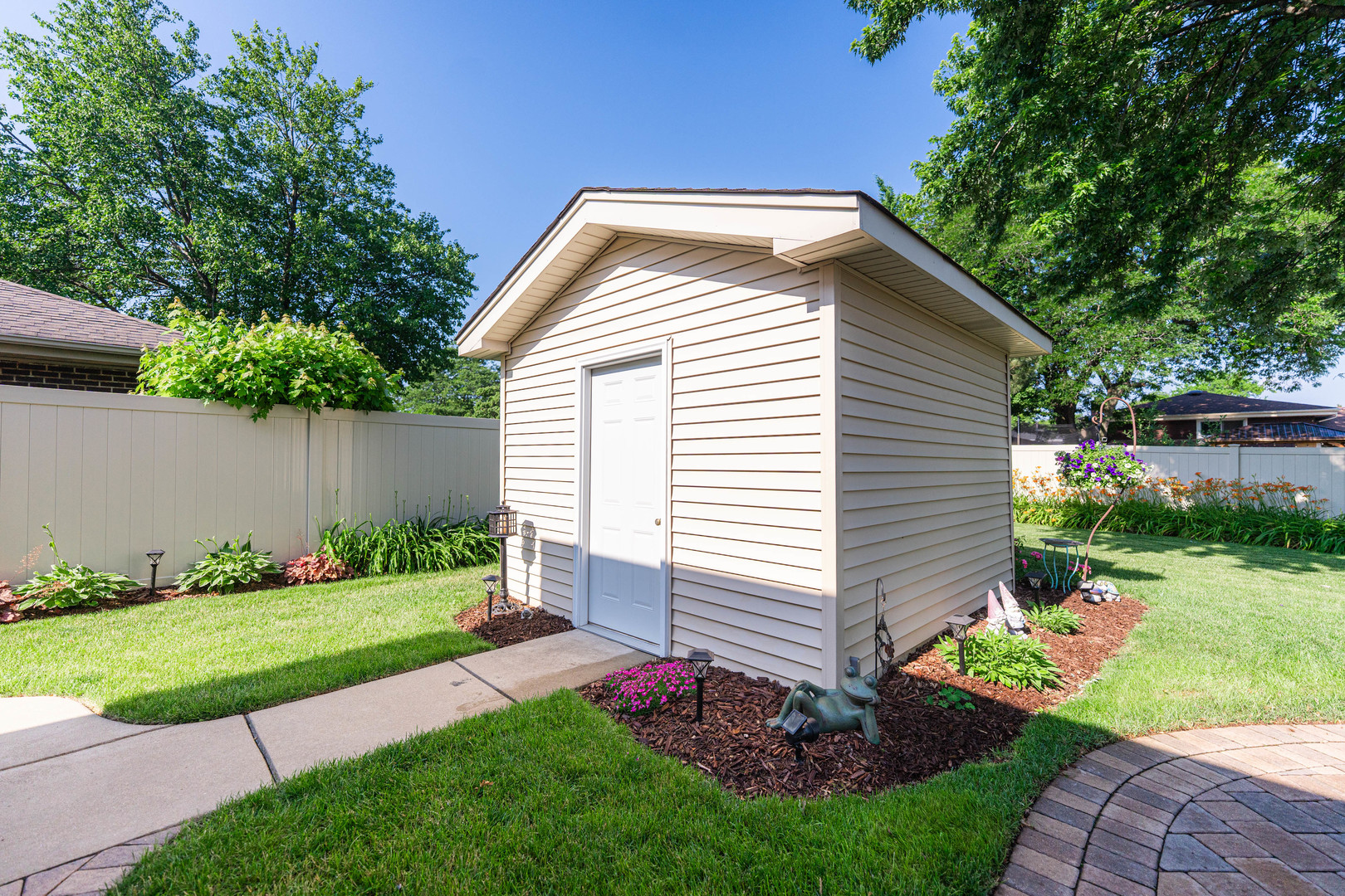 554 N Green Ridge Street, Addison, IL 60101