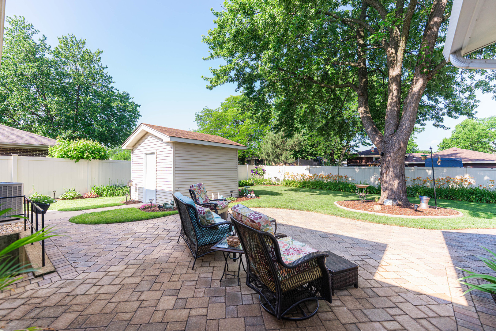 554 N Green Ridge Street, Addison, IL 60101