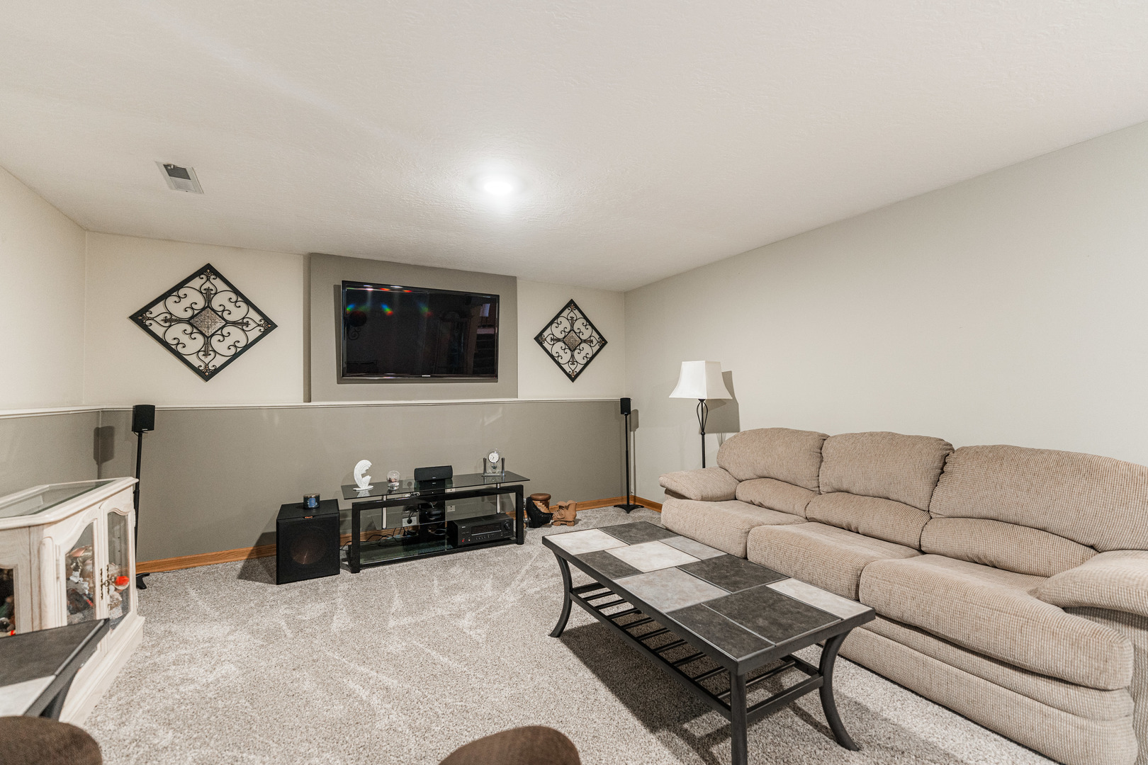 554 N Green Ridge Street, Addison, IL 60101