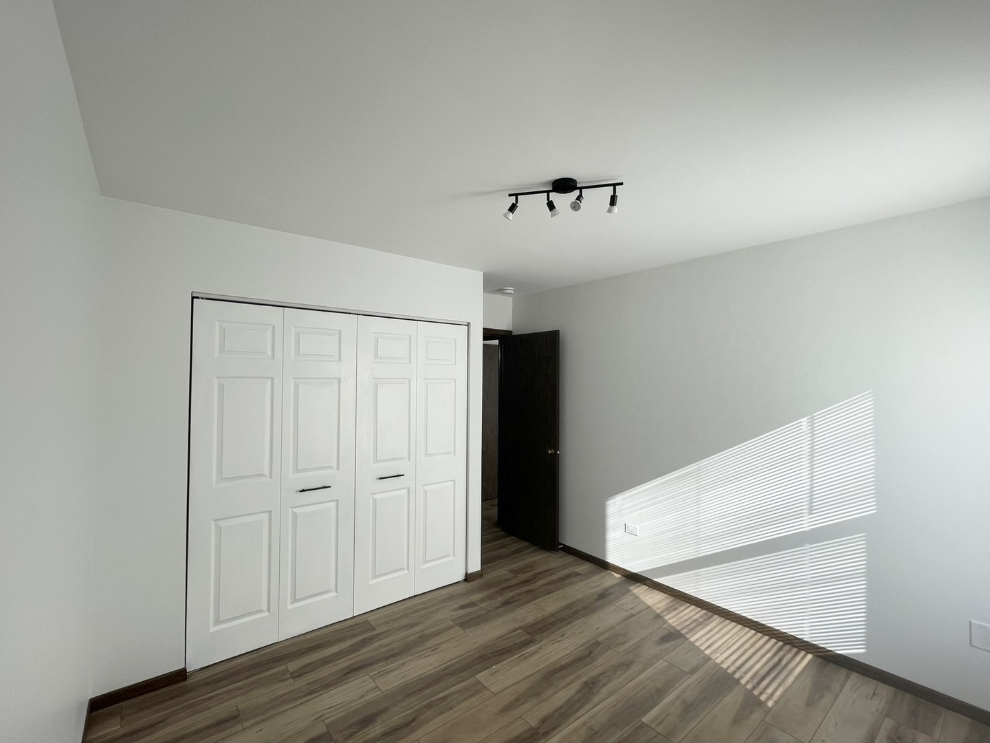 1063 Glouchester Harbor #1063, Schaumburg, IL 60193