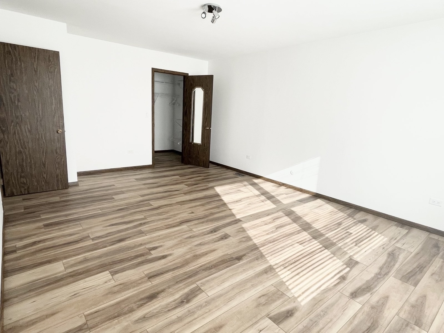 1063 Glouchester Harbor #1063, Schaumburg, IL 60193