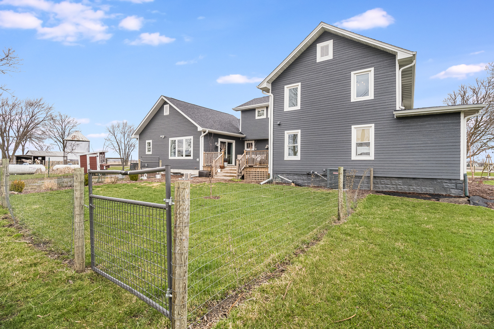 3851 Holt Road, Minooka, IL 60447