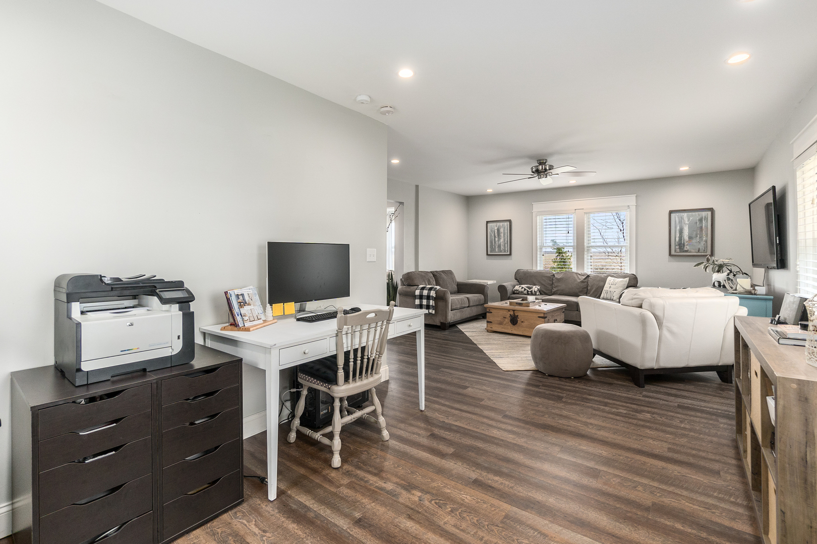 3851 Holt Road, Minooka, IL 60447