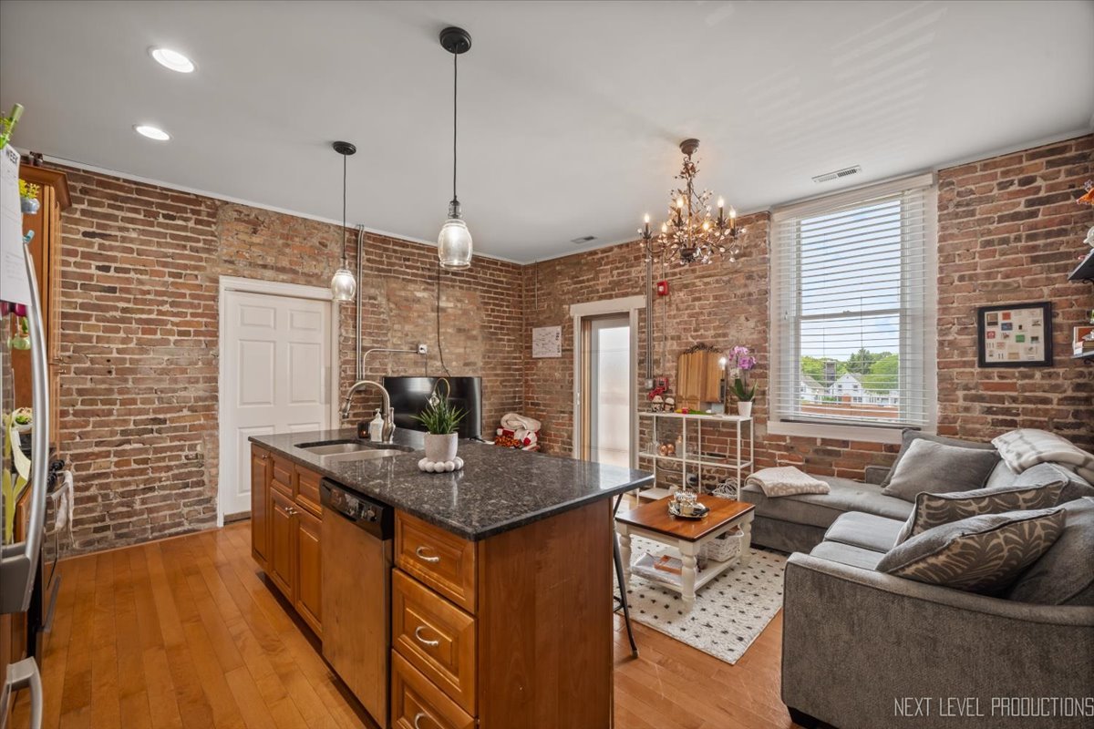 5114 Main Street #A, Downers Grove, IL 60515
