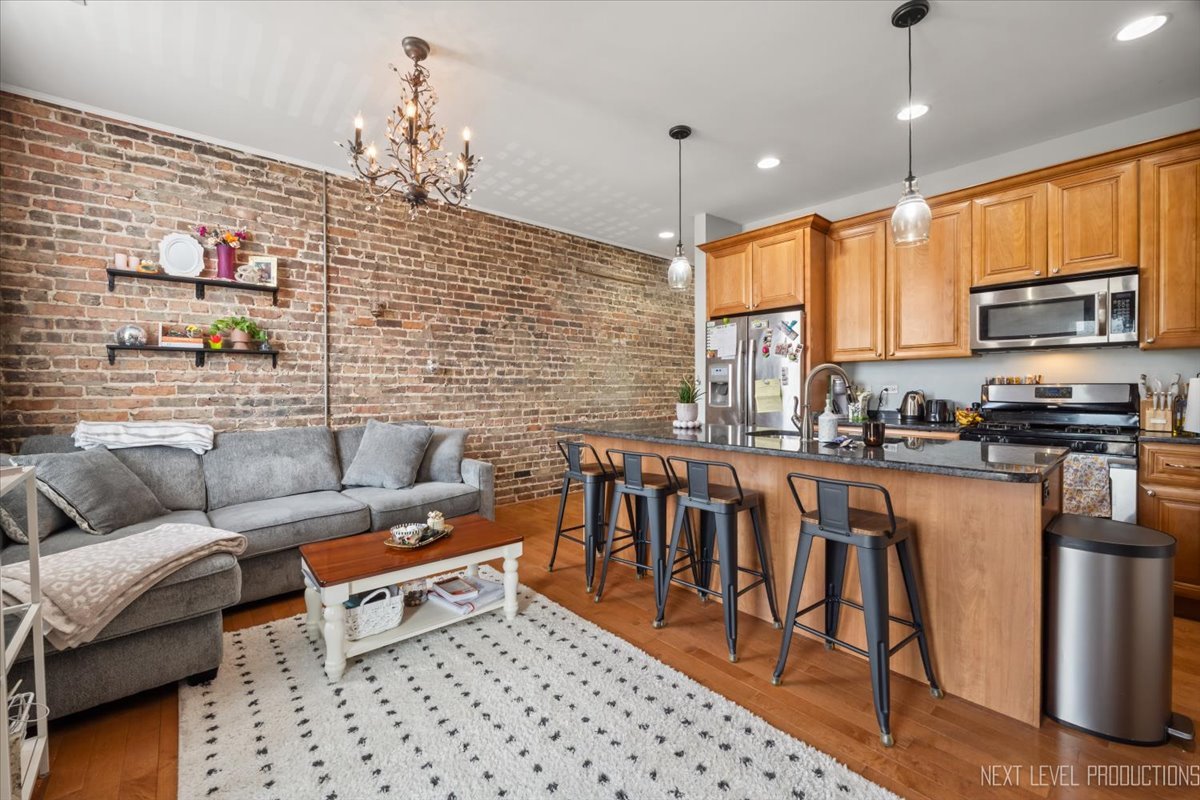 5114 Main Street #A, Downers Grove, IL 60515