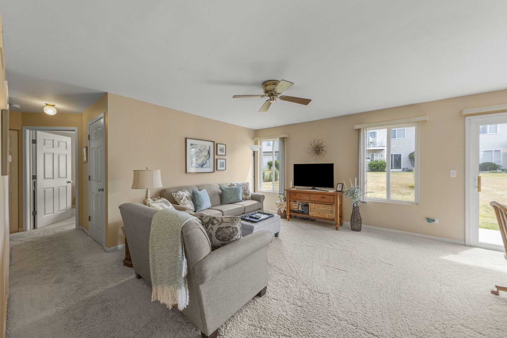 622 Springwood Drive #0, Joliet, IL 60431