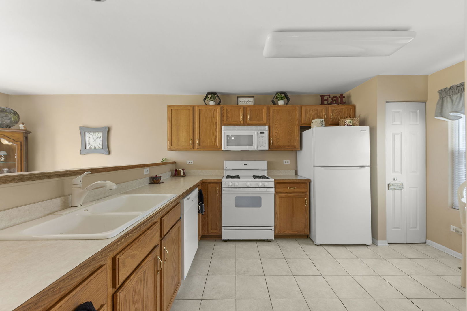 622 Springwood Drive #0, Joliet, IL 60431