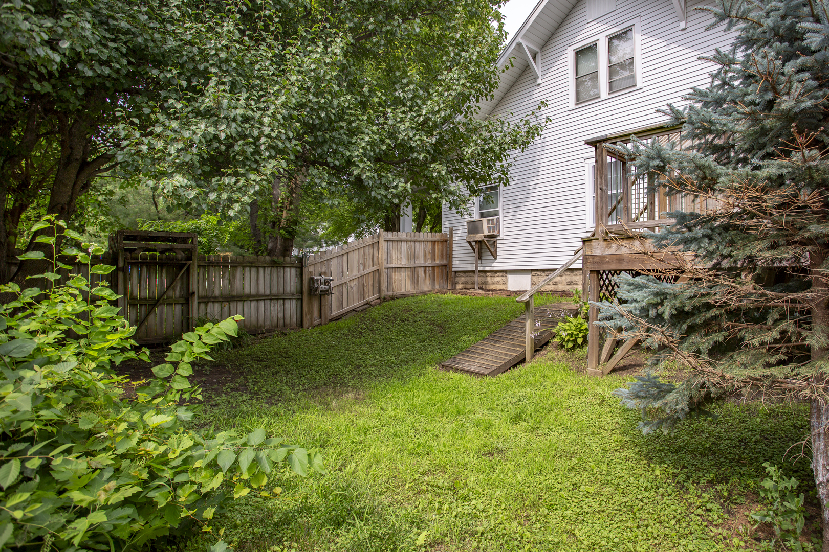 305 Main Street, Monroe Center, IL 61052