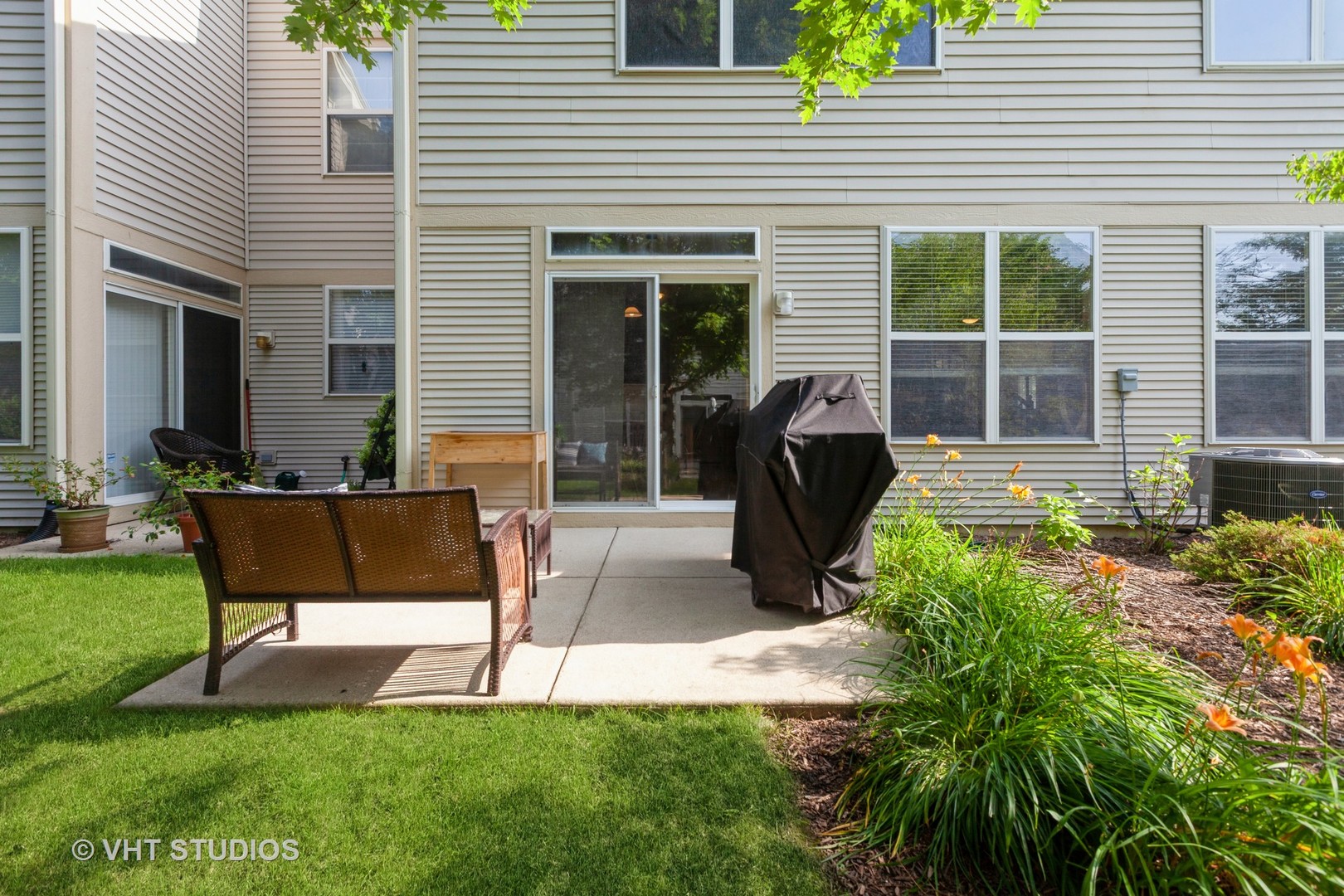 2401 Sunshine Lane, Aurora, IL 60503