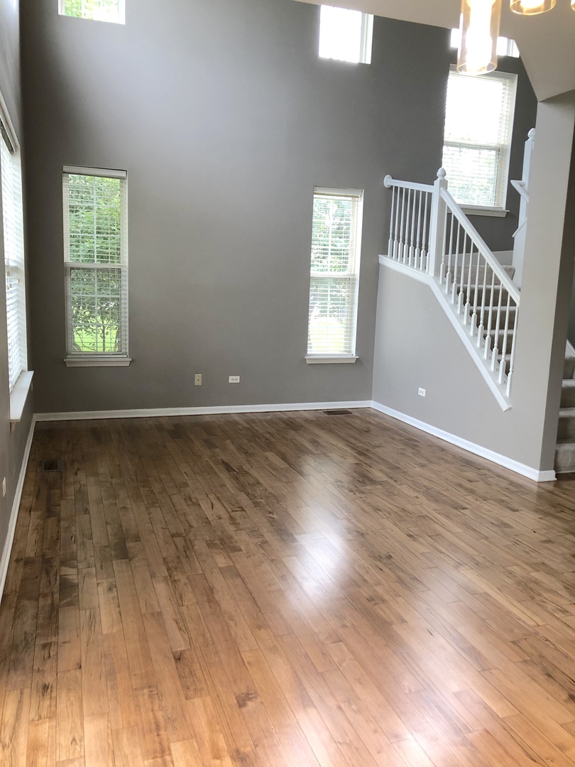 2330 Sheehan Drive, Naperville, IL 60564