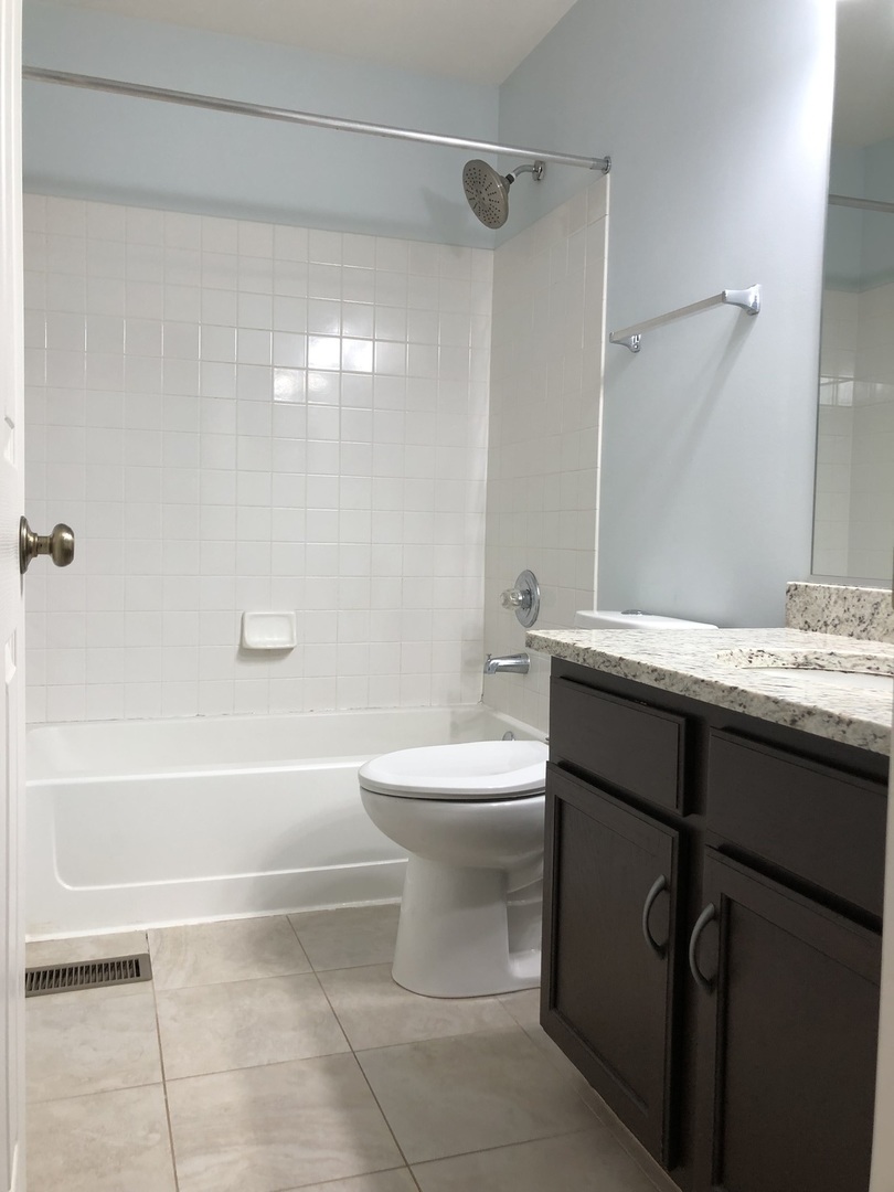 2330 Sheehan Drive, Naperville, IL 60564