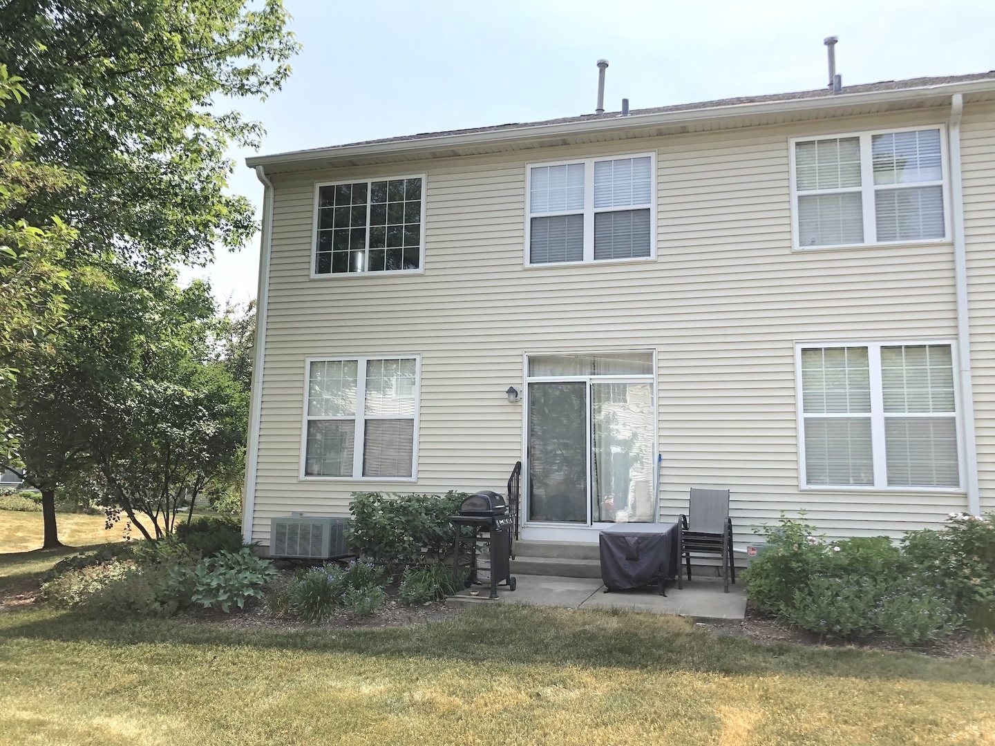2330 Sheehan Drive, Naperville, IL 60564