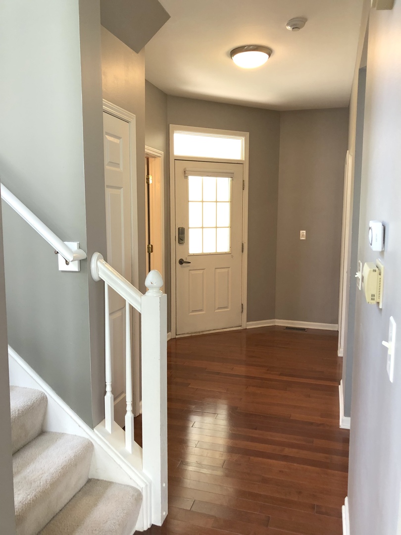 2330 Sheehan Drive, Naperville, IL 60564