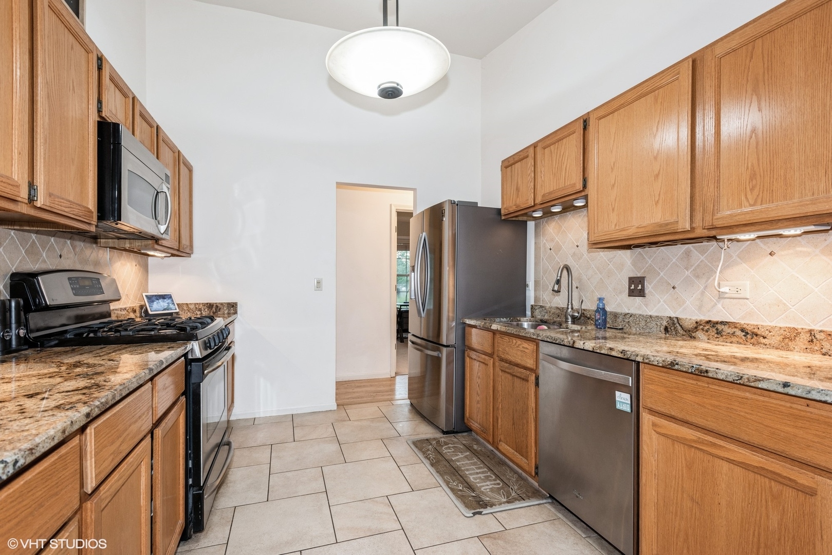 1146 Pheasant Trail, Carol Stream, IL 60188
