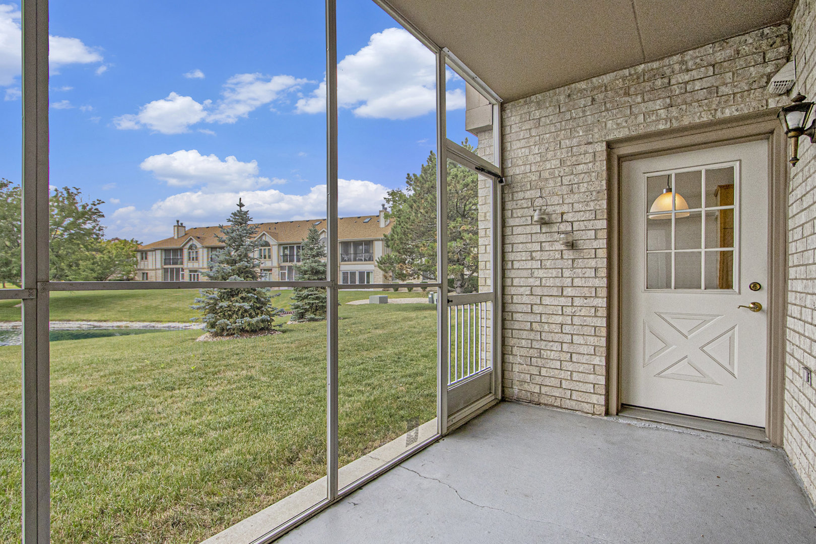 6421 Pine Trail Lane #1, Tinley Park, IL 60477
