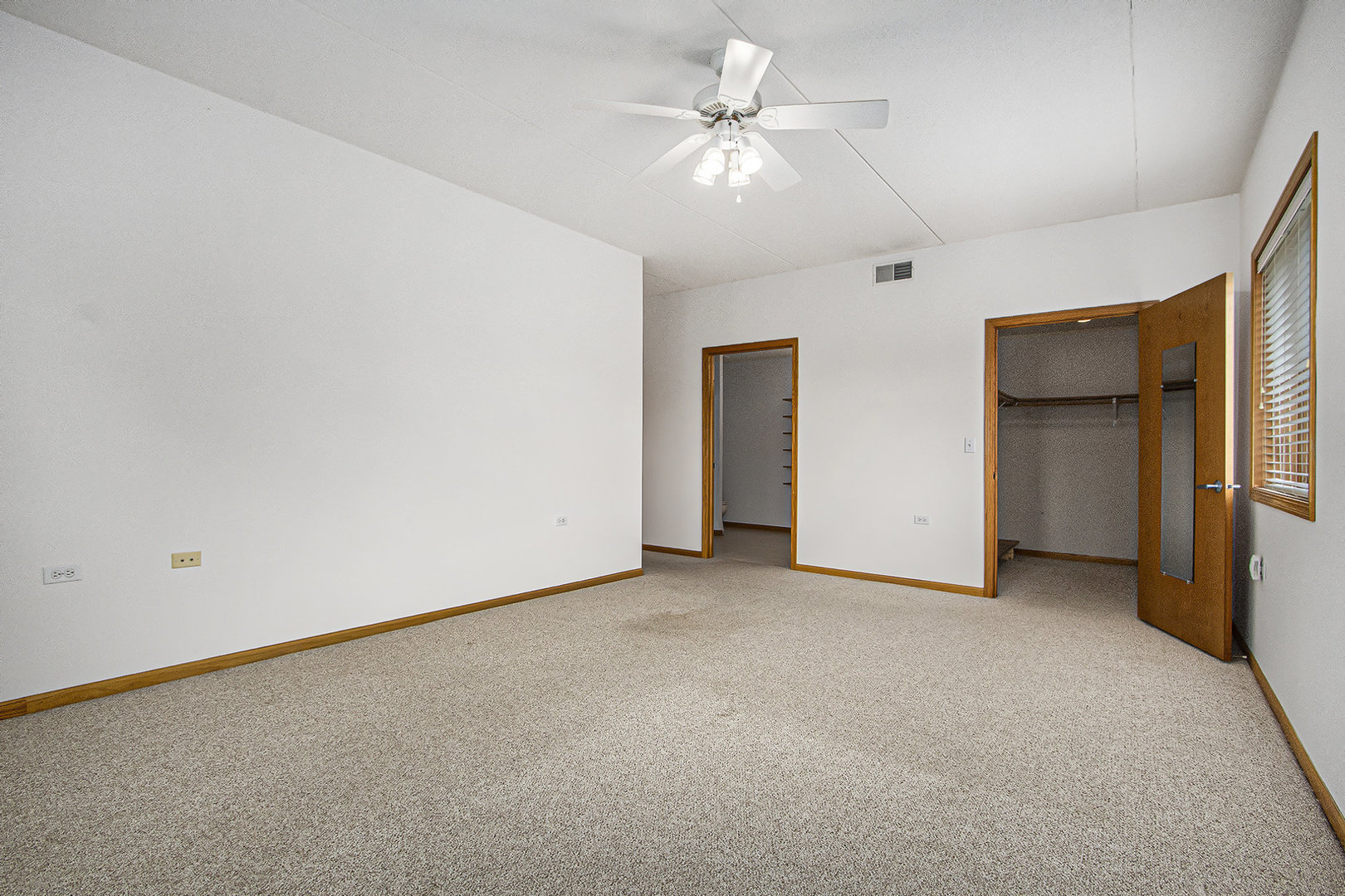 6421 Pine Trail Lane #1, Tinley Park, IL 60477