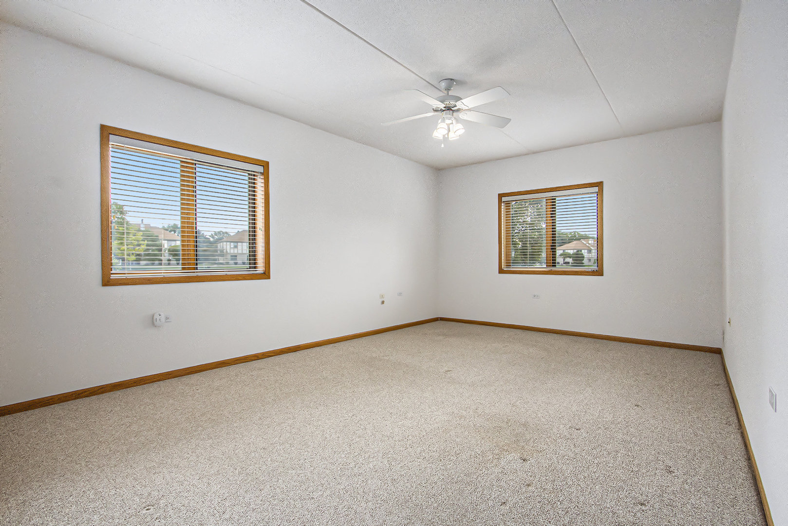 6421 Pine Trail Lane #1, Tinley Park, IL 60477