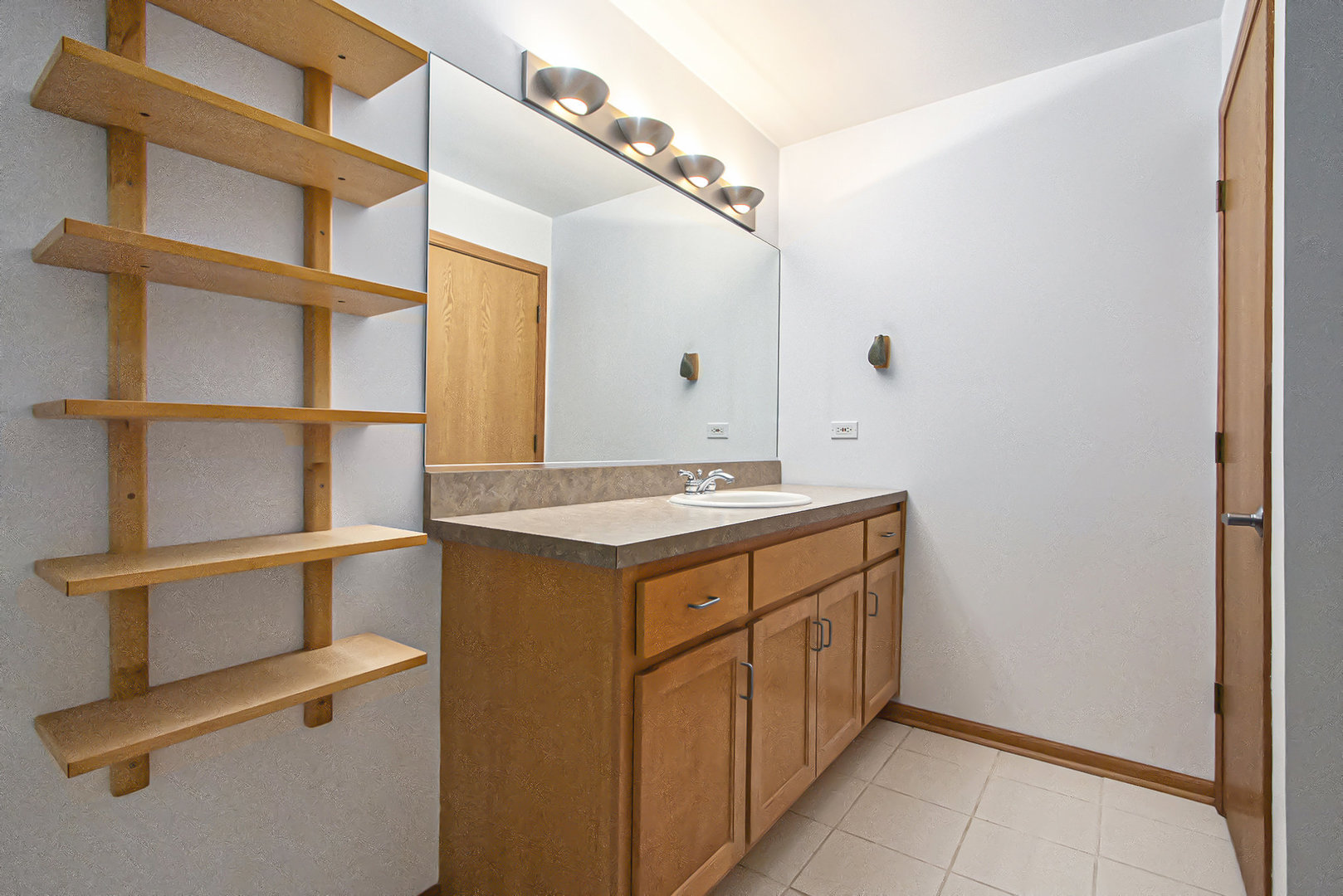 6421 Pine Trail Lane #1, Tinley Park, IL 60477