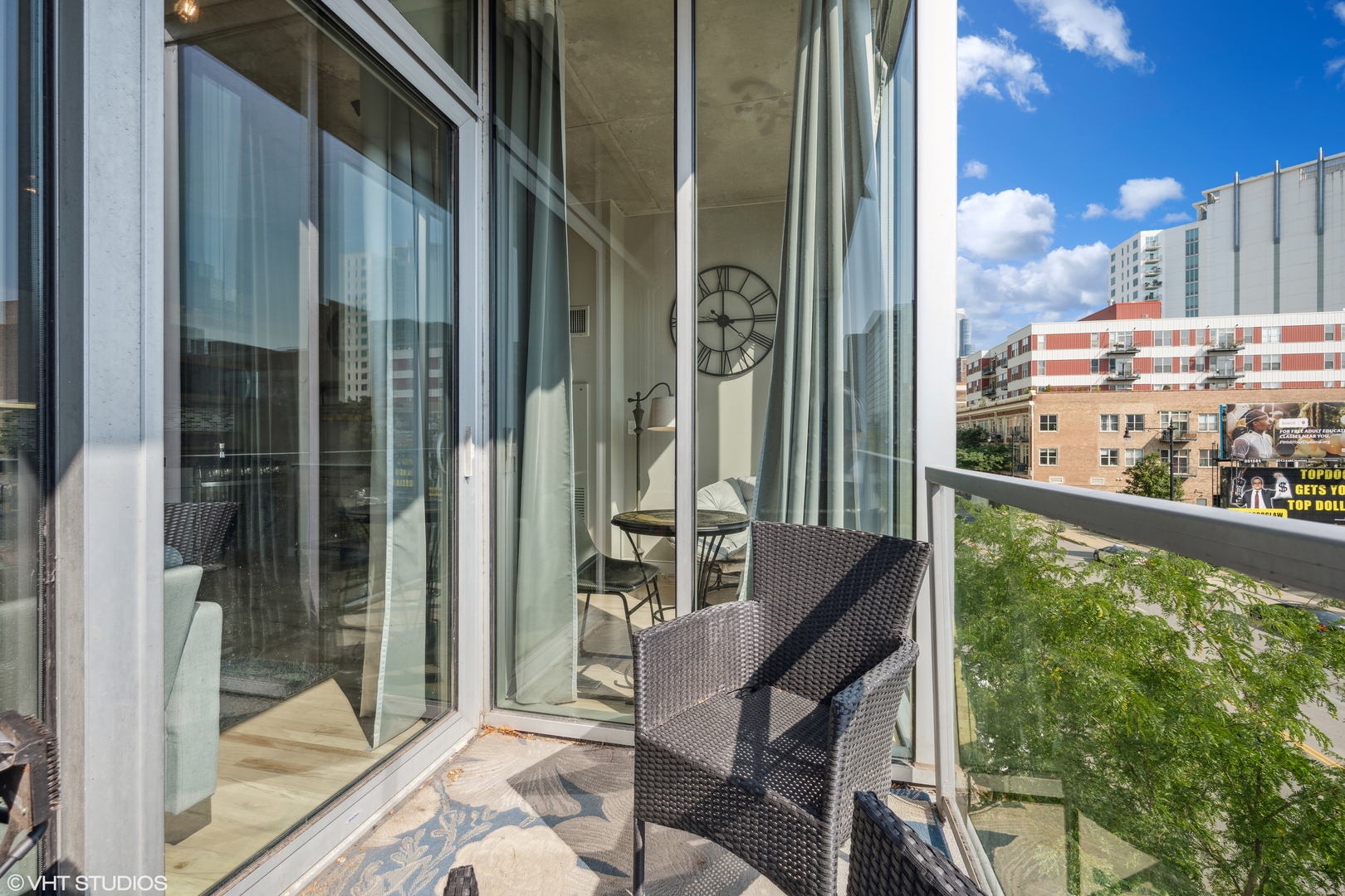 1720 S Michigan Avenue #305, Chicago, IL 60616