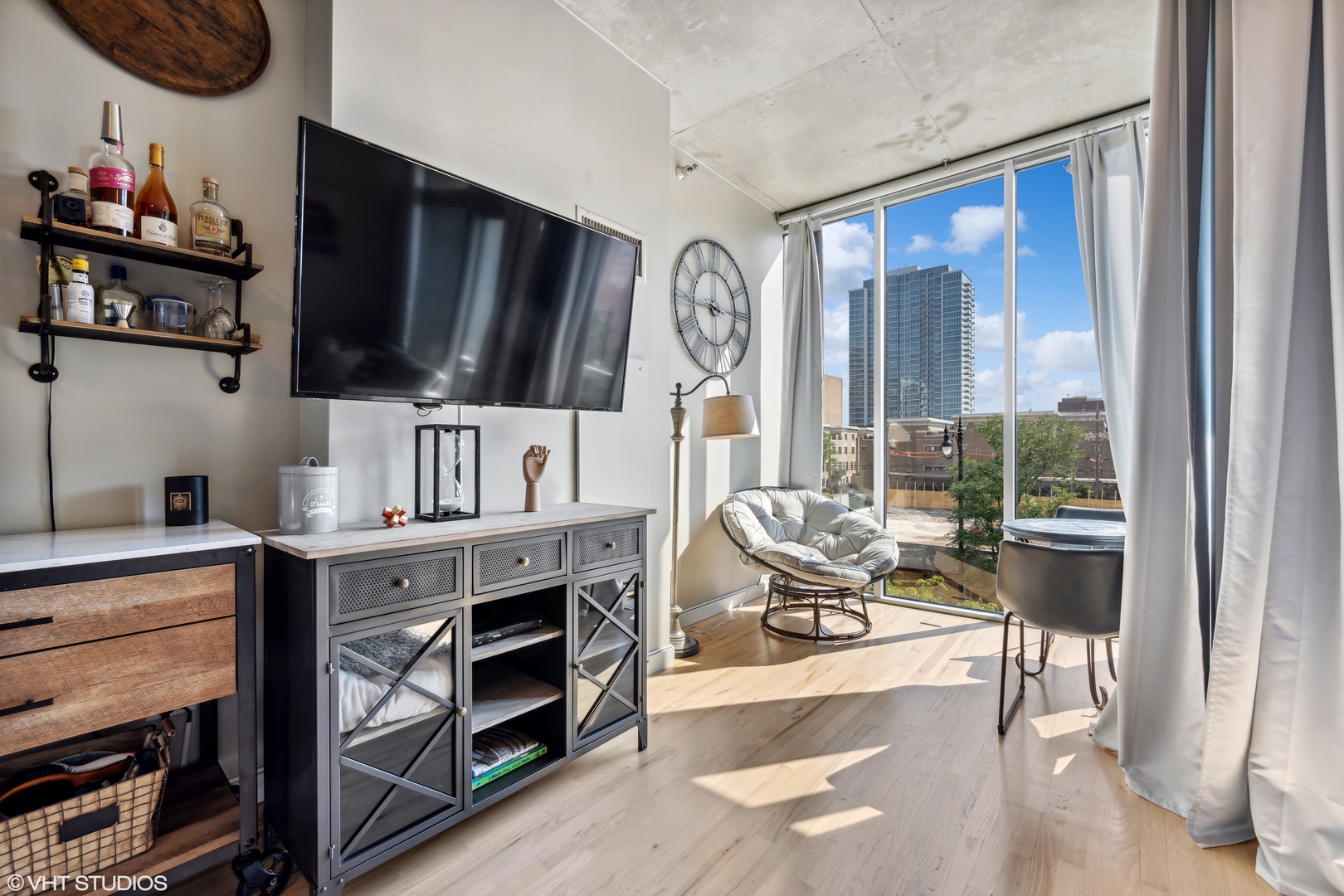 1720 S Michigan Avenue #305, Chicago, IL 60616